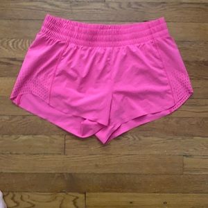 Athleta Hustle 3 inch Short - Size Small